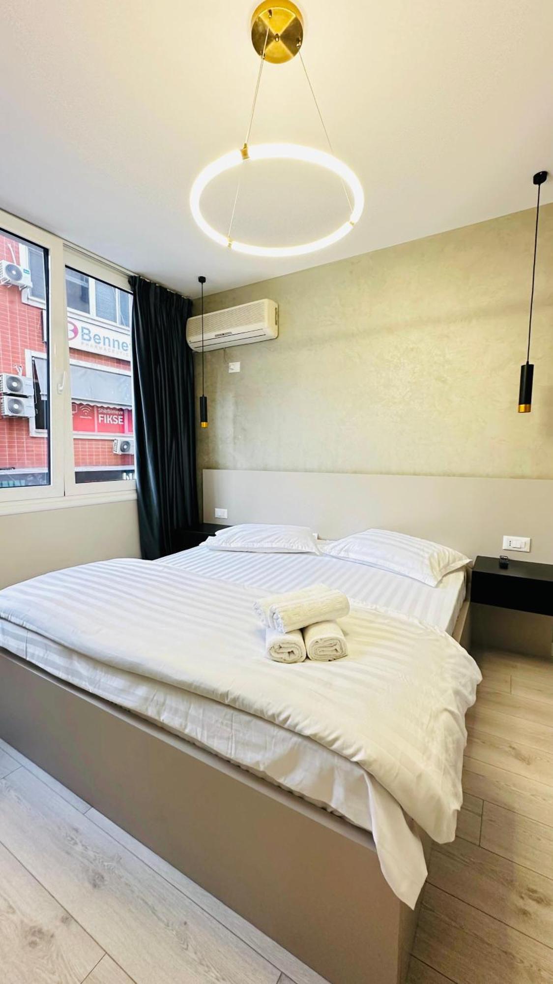 Luxurious Central Stay - Self Check-In Tiranë Ngoại thất bức ảnh